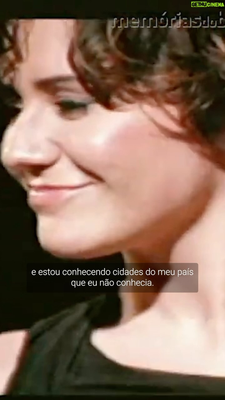Maria Rita - 9.9K Likes - Uma coisa de cada vez e agora a patroa colocou para fora o seu lado compositora!
Quem aí vem acompanhando essa trajetória há 20 anos?
#PraTodosVerem: Vídeo com o texto “Maria Rita no início de sua carreira” na tela enquanto imagens dela sentada falando são intercaladas com imagens de apresentações ao vivo.