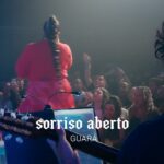 Maria Rita Instagram - E tem playlist com essas e muitas outras músicas para você curtir antes do bloquinho! Link nos stories. #EMR #PraTodosVerem Carrossel com uma capa que traz uma arte digital com o texto “Músicas na Voz da Maria Rita para ouvir antes do Bloquinho” sobre uma foto de Maria Rita no Carnaval de 2024. Na sequência, vídeos com Maria Rita cantando em cima do palco vestida de vermelho e os seguintes textos, com os créditos das músicas: Desse Jeito Fred Camacho Luiz Antonio Simas Sorriso Aberto Guará Num Corpo Só Arlindo Cruz Picolé Coração em Desalinho Monarco Ratinho Canção da Erê Dela Maria Rita Pretinho da Serrinha Rachell Luz O show tem que continuar Arlindo Cruz Sombrinha Luiz Carlos da Vila Cara Valente Marcelo Camelo Tá Perdoado Arlindo Cruz Franco O Homem Falou Gonzaguinha