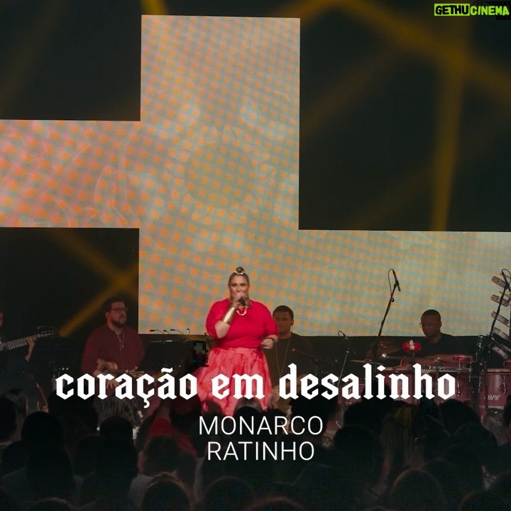 Maria Rita Instagram - E tem playlist com essas e muitas outras músicas para você curtir antes do bloquinho! Link nos stories. #EMR #PraTodosVerem Carrossel com uma capa que traz uma arte digital com o texto “Músicas na Voz da Maria Rita para ouvir antes do Bloquinho” sobre uma foto de Maria Rita no Carnaval de 2024. Na sequência, vídeos com Maria Rita cantando em cima do palco vestida de vermelho e os seguintes textos, com os créditos das músicas: Desse Jeito Fred Camacho Luiz Antonio Simas Sorriso Aberto Guará Num Corpo Só Arlindo Cruz Picolé Coração em Desalinho Monarco Ratinho Canção da Erê Dela Maria Rita Pretinho da Serrinha Rachell Luz O show tem que continuar Arlindo Cruz Sombrinha Luiz Carlos da Vila Cara Valente Marcelo Camelo Tá Perdoado Arlindo Cruz Franco O Homem Falou Gonzaguinha