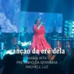 Maria Rita Instagram - E tem playlist com essas e muitas outras músicas para você curtir antes do bloquinho! Link nos stories. #EMR #PraTodosVerem Carrossel com uma capa que traz uma arte digital com o texto “Músicas na Voz da Maria Rita para ouvir antes do Bloquinho” sobre uma foto de Maria Rita no Carnaval de 2024. Na sequência, vídeos com Maria Rita cantando em cima do palco vestida de vermelho e os seguintes textos, com os créditos das músicas: Desse Jeito Fred Camacho Luiz Antonio Simas Sorriso Aberto Guará Num Corpo Só Arlindo Cruz Picolé Coração em Desalinho Monarco Ratinho Canção da Erê Dela Maria Rita Pretinho da Serrinha Rachell Luz O show tem que continuar Arlindo Cruz Sombrinha Luiz Carlos da Vila Cara Valente Marcelo Camelo Tá Perdoado Arlindo Cruz Franco O Homem Falou Gonzaguinha