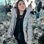 Mariana Botas Instagram - Shining, shimmering, splendid… 🪩🪩🪩 @summitov . . . #summit #nyc #travel #lifestyle #ootd #vacay #grateful #happy