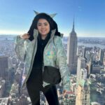 Mariana Botas Instagram - Shining, shimmering, splendid… 🪩🪩🪩 @summitov . . . #summit #nyc #travel #lifestyle #ootd #vacay #grateful #happy