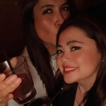 Mariana Botas Instagram - Otra noche en L.A. 🥳🎉🍾🥂 . . . #losangeles #bdaygirl #friends #party #ootd #cheers #grateful #happy #thebestisyettocome #15minutos #nuncanosvamosair