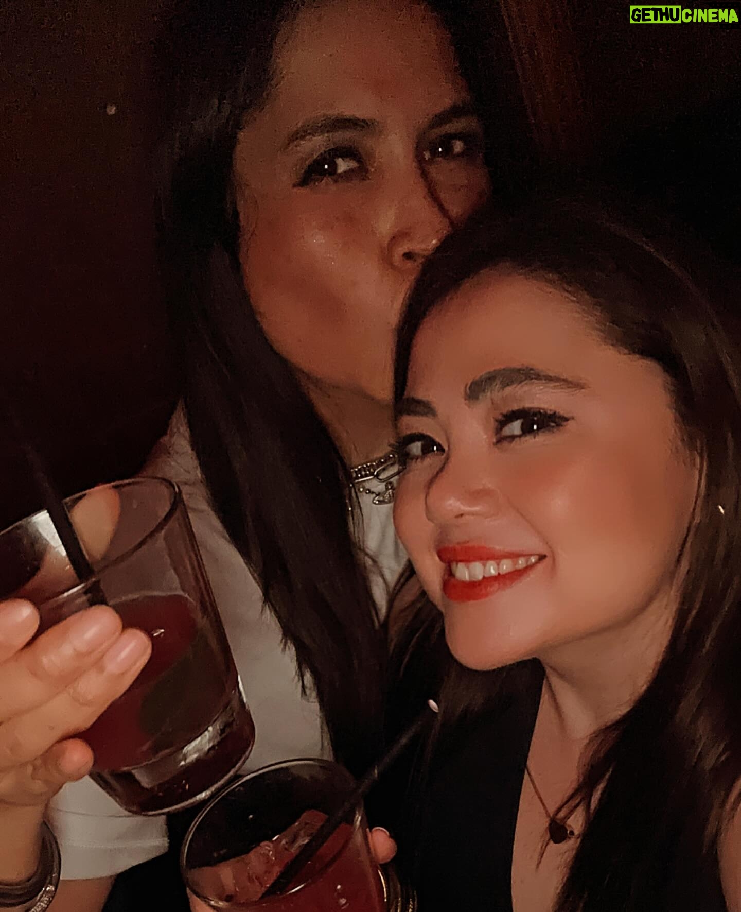 Mariana Botas Instagram - Otra noche en L.A. π₯³ππΎπ₯ . . . #losangeles #bdaygirl #friends #party #ootd #cheers #grateful #happy #thebestisyettocome #15minutos #nuncanosvamosair