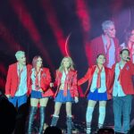 Mariana Ávila Instagram - Mi día de ayer fue maravilloso🥺 cuando estaba pequeña RBD era mi obsesión, le prometí a Marianita algún día verlos cantando frente a mí. Gracias @rbd_musica por revivir esto 💕