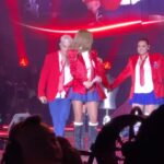 Mariana Ávila Instagram - Mi día de ayer fue maravilloso🥺 cuando estaba pequeña RBD era mi obsesión, le prometí a Marianita algún día verlos cantando frente a mí. Gracias @rbd_musica por revivir esto 💕