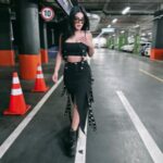 Mariana Ávila Instagram - …Es solo que a veces me traiciona el corazón.🖤 @FashionNova