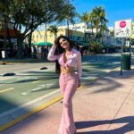 Mariana Ávila Instagram - Holaaaaa Miamiiiiii! *voz de Shakira* 💃🇺🇸 Miami, Florida