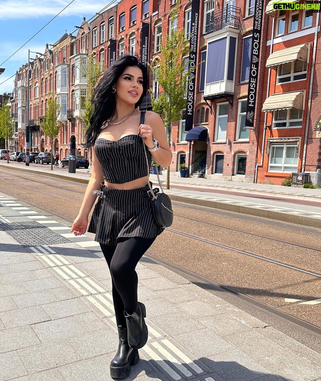 Mariana Ávila Instagram - Amo aquí ❤️ Amsterdam, Netherlands
