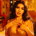 Mariana Ávila Instagram - TEMPURA ya tiene más de 2 millones de repros en YouTube 😍✨ gracias!!!! Vamos por más. Mientras más apoyo, más canciones vendrán 🥹