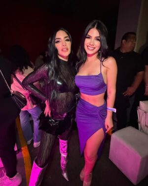 Mariana Ávila Instagram - El concierto de @kimberly.loaiza y @juandediospantoja estuvo MEGA INCREÍBLE! De verdad súper recomendado ❤️ en YouTube ya les subí toda mi experiencia con ellos