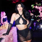 Mariana Ávila Instagram - Me pidieron mucho una foto solita en la @bresh 💕 Mexico City, Mexico
