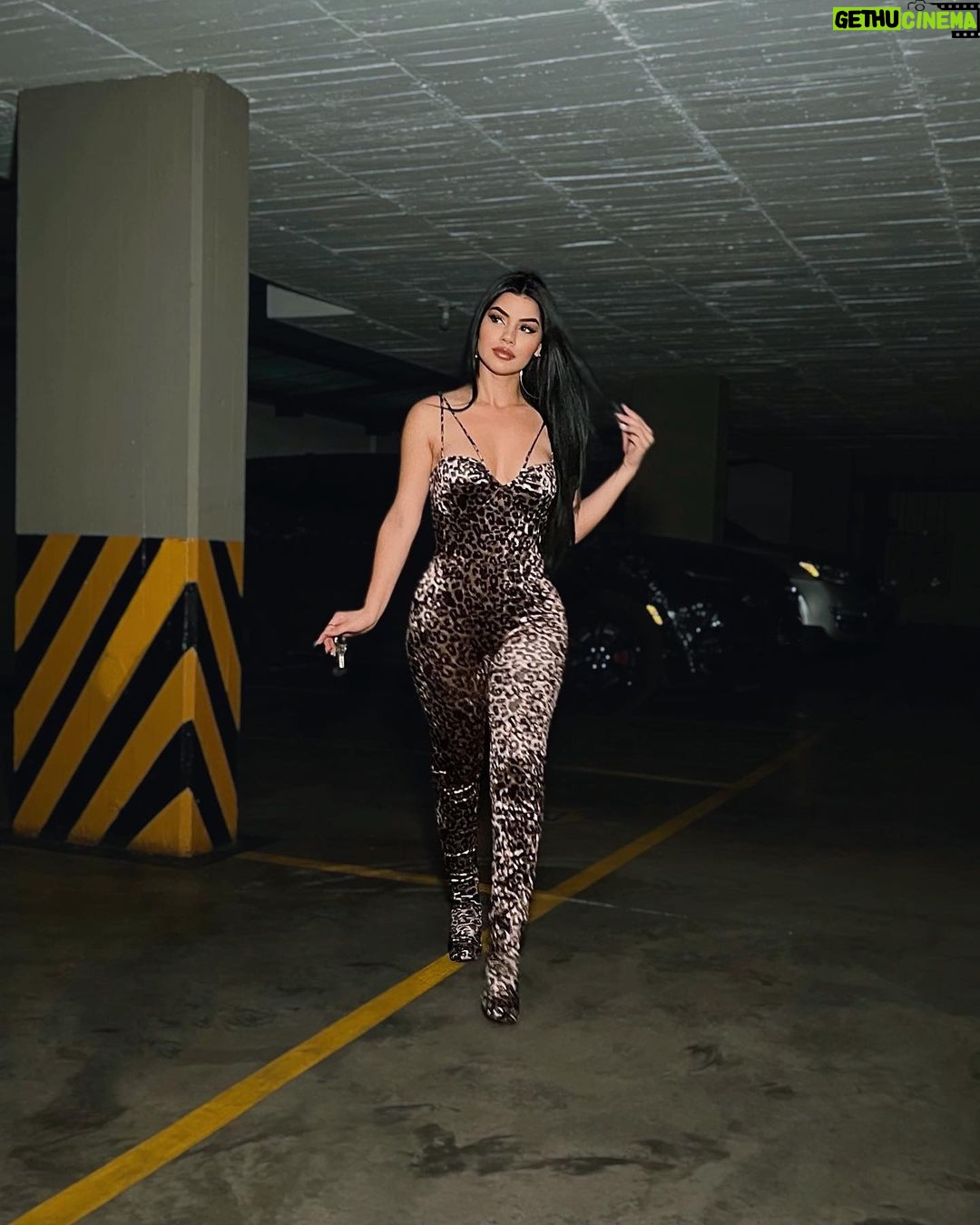Mariana Ávila Instagram - cheetah girl @fashionnova 🖤