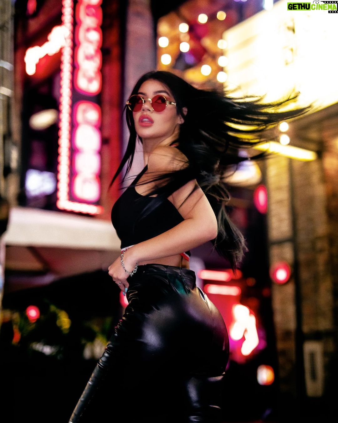 Mariana Ávila Instagram - Motomami motomami Medellín, Colombia