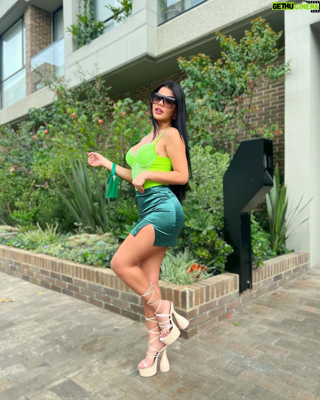 Mariana Ávila - 165.8K Likes - En mi próximo video de YouTube te enseño cómo hacer fotos lindas ✅