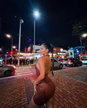 Mariana Ávila Instagram - Hace rato que no veo tu llamada…