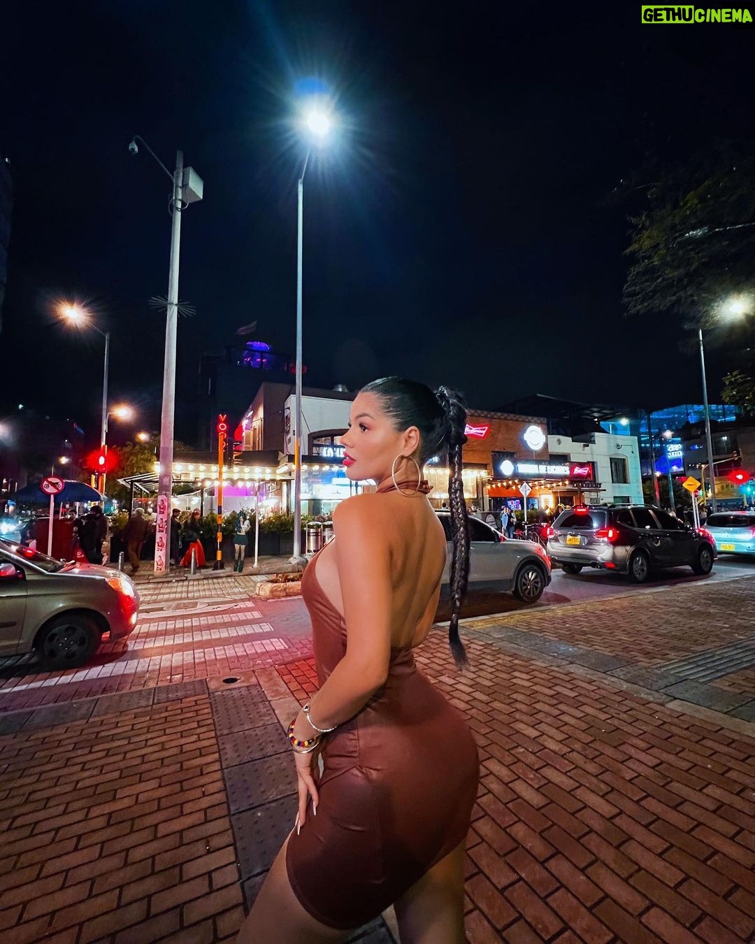 Mariana Ávila - 168.6K Likes - Hace rato que no veo tu llamada…