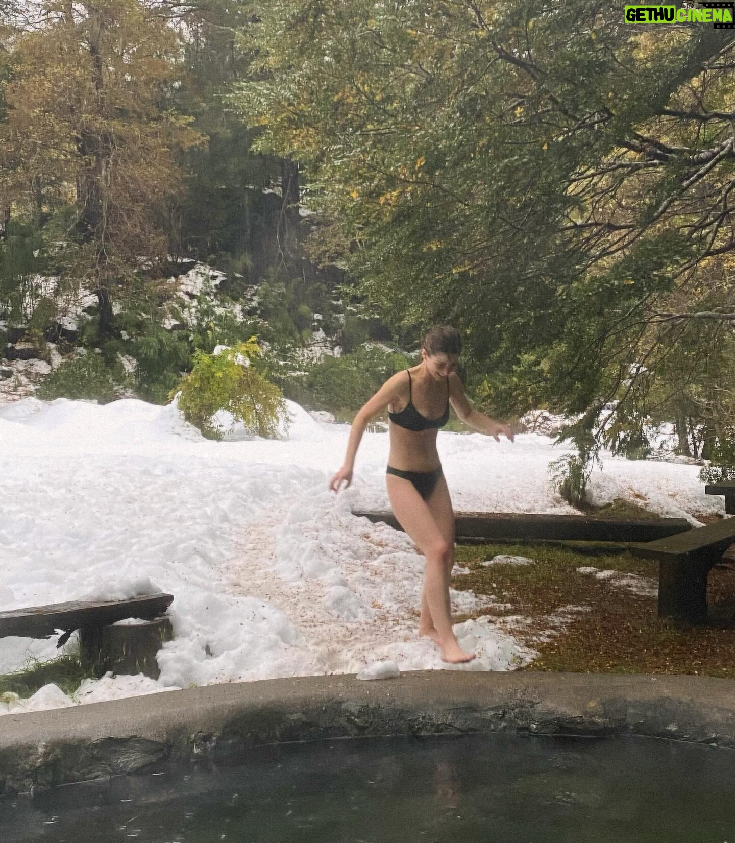 Mariana Di Girolamo Instagram - Baño de bosque y puré de castañas.