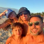 Mariana Fabbiani Instagram - ¡¡Feliz cumple Pipón!! Que se hagan realidad todos tus sueños, vos nos cumplís los nuestros siempre ❤️ Que seas completamente feliz, hoy y siempre!! Te amamos!!!!! 🥳❤️👨‍👩‍👧‍👦