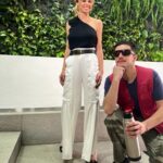 Mariana Fabbiani Instagram - En la tercera foto hay sorpresa 😂😱 @misterzaraza . . Total look @w.ivana.ok Mi team @conradoereyra @natipelizzari_estudio @justmechu @paodblanco