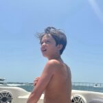 Mariana Fabbiani Instagram - ¡¡Feliz cumple Maxi!! 🥳Y ya son 9!!! La suerte que tengo de ser tu mamá 🥰 . Mi hombrecito lleno de amor para dar. Tan inteligente y lleno de alegría, siempre iluminando todo ✨ Deseo que seas siempre libre y feliz!! Y que todos tus sueños se hagan realidad. Te amo infinito ❤️❤️❤️❤️❤️