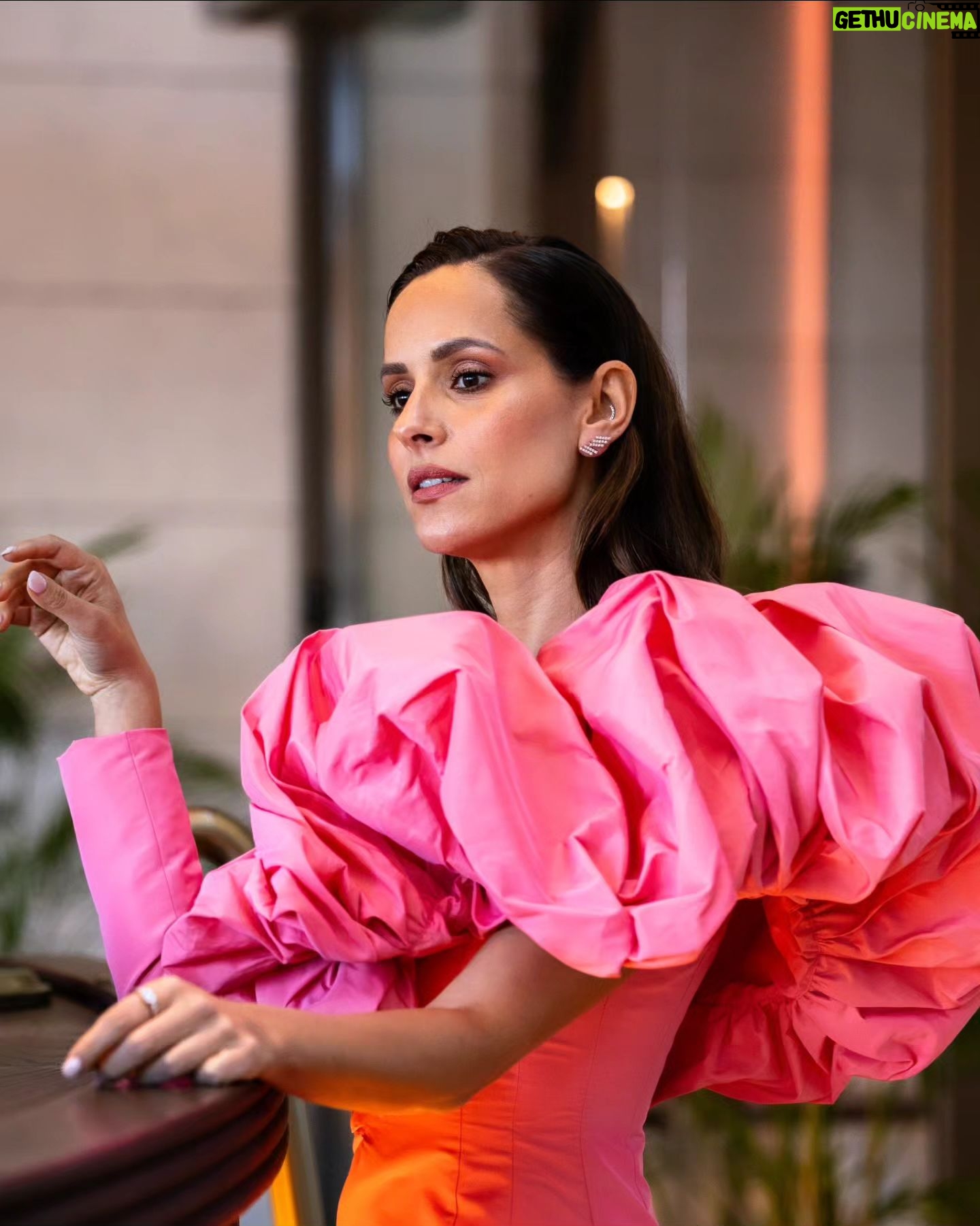 Mariana Monteiro - 3 Likes - Warm-up for--> Prémios Sophia!!
Um brinde à Liberdade na vida e no 🎥cinema! @academiaportuguesadecinema
Special Thanks to:
@luiscarvalhoofficial
@luisonofreofficial
@machadojoalheiro
@dianarconceicao × @styledby_raquel
Glam:
@raquelestevens × @guerlain
@hugofreitas.hairmake
@hitmanagement × @mais.que.uma
📷 @directedbyruas × @luismoreira.lm