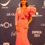 Mariana Monteiro Instagram – Warm-up for–> Prémios Sophia!!
Um brinde à Liberdade na vida e no 🎥cinema! @academiaportuguesadecinema 

Special Thanks to:
@luiscarvalhoofficial 
@luisonofreofficial 
@machadojoalheiro 
@dianarconceicao × @styledby_raquel 

Glam:
@raquelestevens × @guerlain 
@hugofreitas.hairmake 
@hitmanagement × @mais.que.uma 

📷 @directedbyruas × @luismoreira.lm