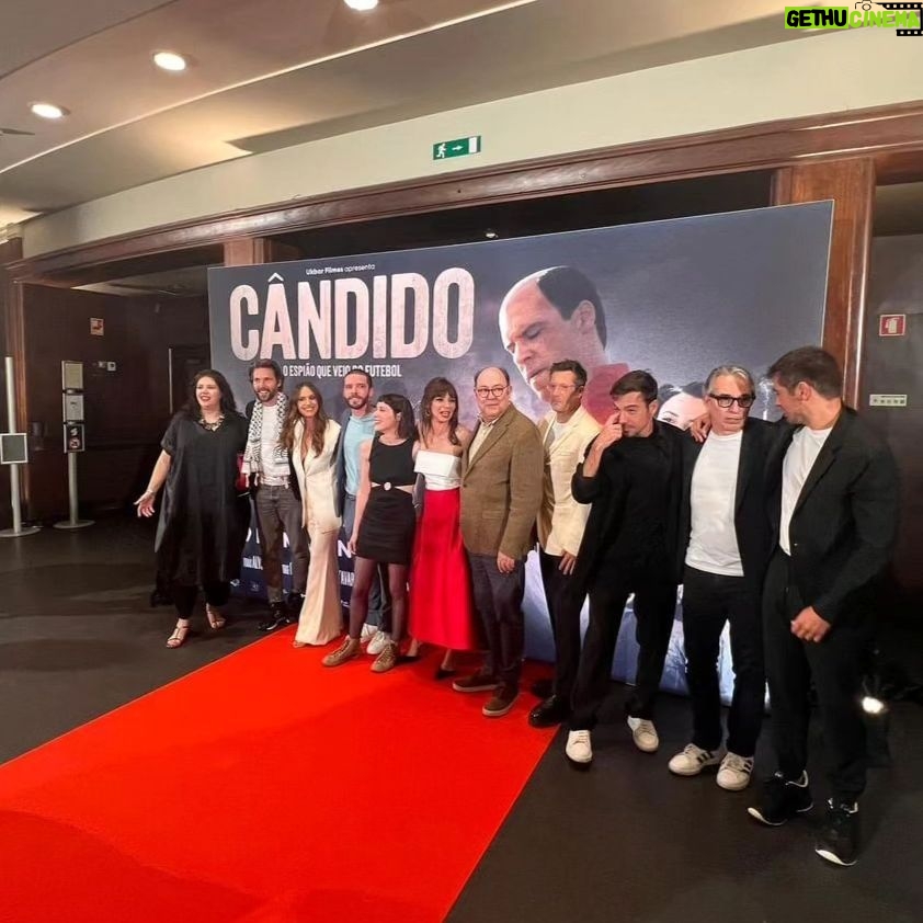 Mariana Monteiro - 3 Likes - "CÂNDIDO"
Realizado pelo extraordinário @jorgepaixaodacosta1, produção @ukbarfilmes e casting pela @patricia._vasconcelos , uma história sobre um espião que veio do futebol, chega amanhã dia 9 de Maio, às salas de cinema do país.
Muito feliz por integrar este elenco Maravilhoso!!
Vemo-nos numa sala de cinema? 🎞
@hitmanagement
Special thanks:
@mais.que.uma
Beauty @danielainacio.mua
Styling @dianarconceicao × @styledby_raquel
Look: @mango × @victoriabeckham
📷 @luismoreira.lm
