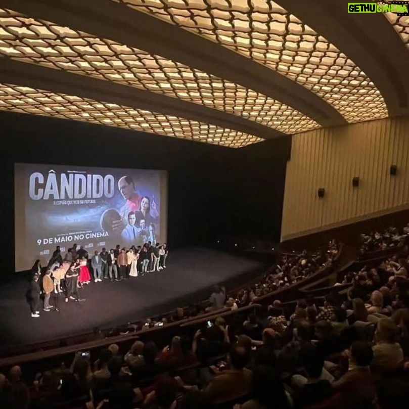 Mariana Monteiro - 3 Likes - "CÂNDIDO"
Realizado pelo extraordinário @jorgepaixaodacosta1, produção @ukbarfilmes e casting pela @patricia._vasconcelos , uma história sobre um espião que veio do futebol, chega amanhã dia 9 de Maio, às salas de cinema do país.
Muito feliz por integrar este elenco Maravilhoso!!
Vemo-nos numa sala de cinema? 🎞
@hitmanagement
Special thanks:
@mais.que.uma
Beauty @danielainacio.mua
Styling @dianarconceicao × @styledby_raquel
Look: @mango × @victoriabeckham
📷 @luismoreira.lm