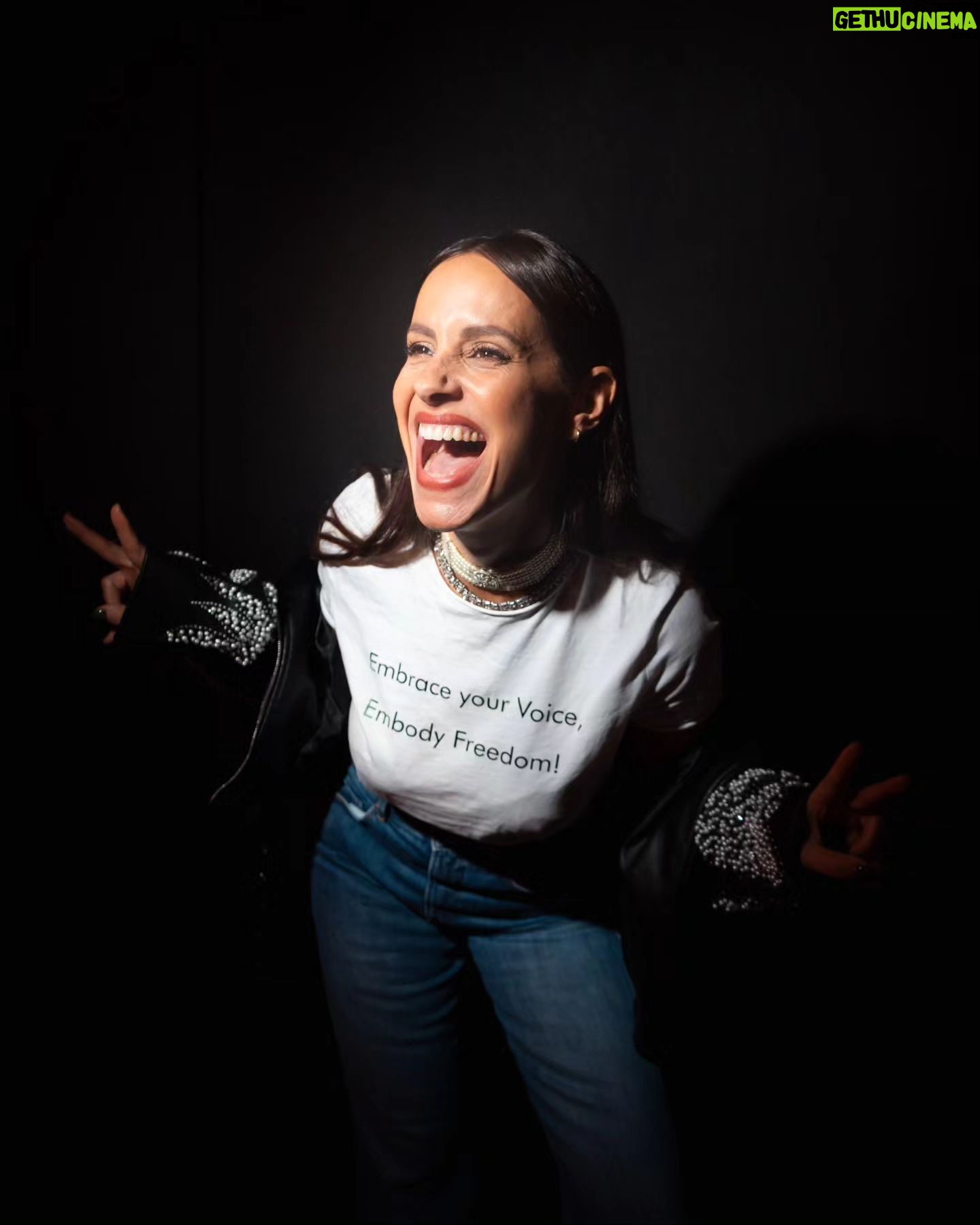 Mariana Monteiro Instagram - Last night and last day @lisboafashionweek #modalisboaforgood A tua voz é o teu super-poder. Remember that✔️ "The focus of the Embody Freedom inquiry & practice is an embodied recognition of our innate, childlike, wise-hearted, ever-accessible freedom." Make-up by: @inesabreulima 📷 @luismoreira.lm @mais.que.uma