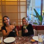 Mariana Monteiro Instagram – Final de Tarde para celebrar moda e amizades.
Um brinde à @categouveia que lançou a segunda colecção da sua marca @pura_slowliving e um brinde à @mafaldamotalves  que fez anos na sexta e é uma stylist de mão cheia.
No fundo uma tarde e um jantar com amigas que são colo e fonte de inspiração.

Quero Bis✔️

A amizade não é das melhores coisas da vida?

P.s falta uma foto nossa cate