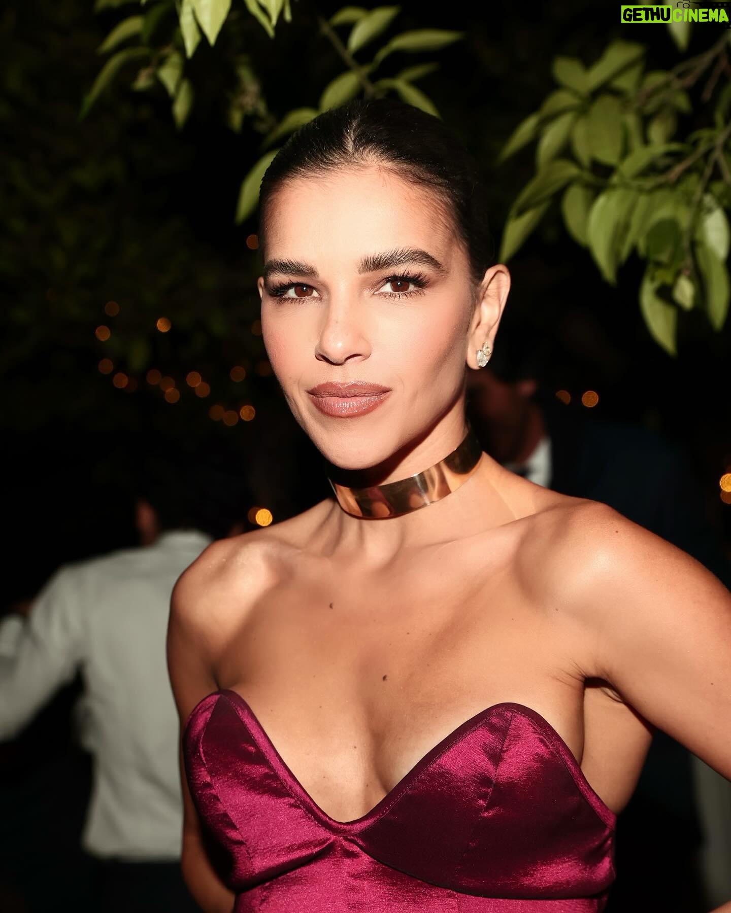Mariana Rios Instagram - Lembranças de Sevilha pra essa sexta ❤️ Obs: eu mesma fiz meu cabelo e maquiagem! 🥰 Gostaram?