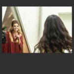 Mariana Torres Instagram - El día de hoy , vuelve el terror de la hora marcada a @vix !! La hora marcada regresa 35 años después de su versión original. El proyecto logró tener a los mexicanos al filo de su sillón con historias que abordan lo que sucede antes de que llegue el momento justo de la muerte de alguno de sus personajes. En la primera entrega directores como Guillermo del Toro, Alfonso y Carlos Cuarón, y Emmanuel Lubezki estuvieron al frente de algunos episodios. Un honor ser parte de este proyecto , disfrute mucho hacer a Madame Veronique .