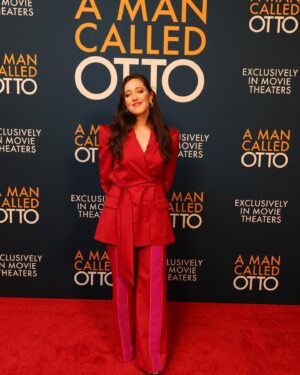 Mariana Treviño Instagram - ✌️❤️ 
Con mi  Manu Rulfo :) bien contentillos 
En @academymuseum en la presentación de @amancalledotto ✨

@raquelorozcog ✨
@granvia.mx 
Styling @josepe_luis✨
Makeup @adambreuchaud ✨
Hair @nikkiprovidence