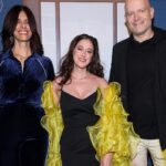 Mariana Treviño Instagram - 💛 Premier en Mexico de @amancalledotto :) gracias Sony por la gran noche, alegre y emotiva! 👏🏻💝 gracias a Marc y a Renee por venir a nuestro amado país a convivir con amigos y celebrar desde aquí nuestra hermosa pelicula 💞gracias a toda la prensa por su interés y cariño siempre 😘🙏✨ En cines el 25 de Diciembre ☃️💕 #unvecinogruñón ✨ @sony ✨ @sonypicturesmx ✨ @amancalledotto ✨ PR: @makeitprensa ✨ Fotografía: @eduardoraos✨ Estilismo: @rodrigoaalcantara✨ Look: @raquelorozcog✨ Joyeria: @bvlgari & @swarovski ✨ Maquillaje/peinado: @leonelmakeup @hottoolslatam @mxoriflame✨