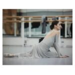 Marianela Núñez Instagram - Rehearsing Winter’s Tale captured by @hungermagazine Wearing the most beautiful leotard by @rynadancewear ❤️