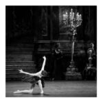 Marianela Núñez Instagram - And until next time to you too dear Odile 🖤🙏🏻🦢 Photo @dancersdiary