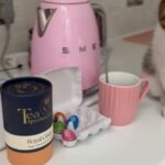 Marianela Núñez Instagram - A quiet and lovely Easter Sunday 🤍😌😻 Thank you @the.teaapothecary for the treats!
