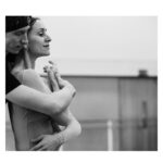 Marianela Núñez Instagram - 🖤🦢 with Vadim Photos @mariahelenabuckley