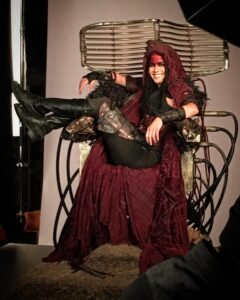 Marie Avgeropoulos Instagram - Kick your feet up today my friends , because today I will be as useless as the “G” in Lasagna. 😉😆 . . . . . . . . #bts #The100 #octavia #bloodreina #throwback #❤️