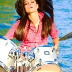 Marie Avgeropoulos Instagram - I enjoy long romantic walks to my drum kit . What are your hobbies ? #drummer 📸@masterdreamer