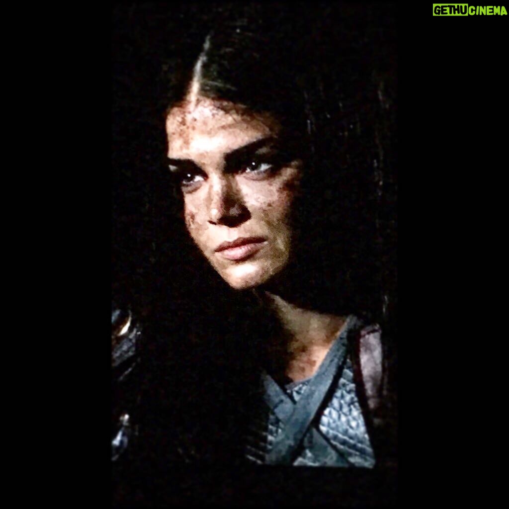 Marie Avgeropoulos Instagram - When someone tells Octavia she needs to take a bath .... #beatitnerd #dirtyhairdontcare #the100season5 #the100 @mupbycory