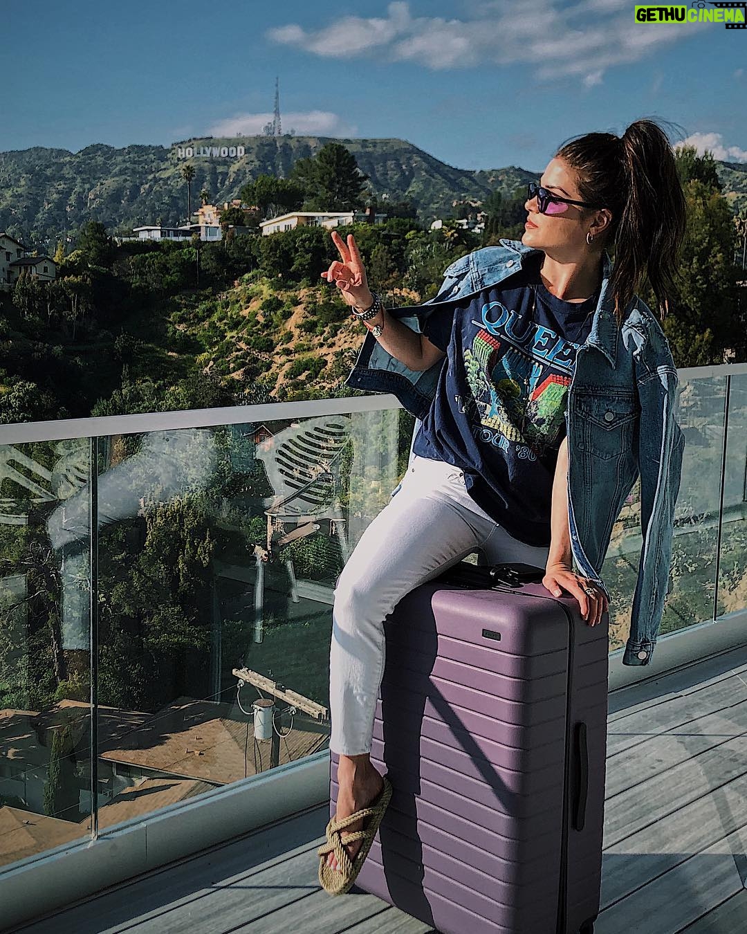 Marie Avgeropoulos Instagram - ✌🏼out LA . Been a real slice ✌🏼 @officialqueenmusic @nomadicstateofmind @away @socialiteclothing @paige