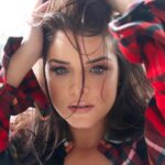 Marie Avgeropoulos Instagram - Plaid mood since 86’ 💃🏻 . . . . . . . 💄@novakaplan 📸 @jamiezekofsky 💈@jennlagron