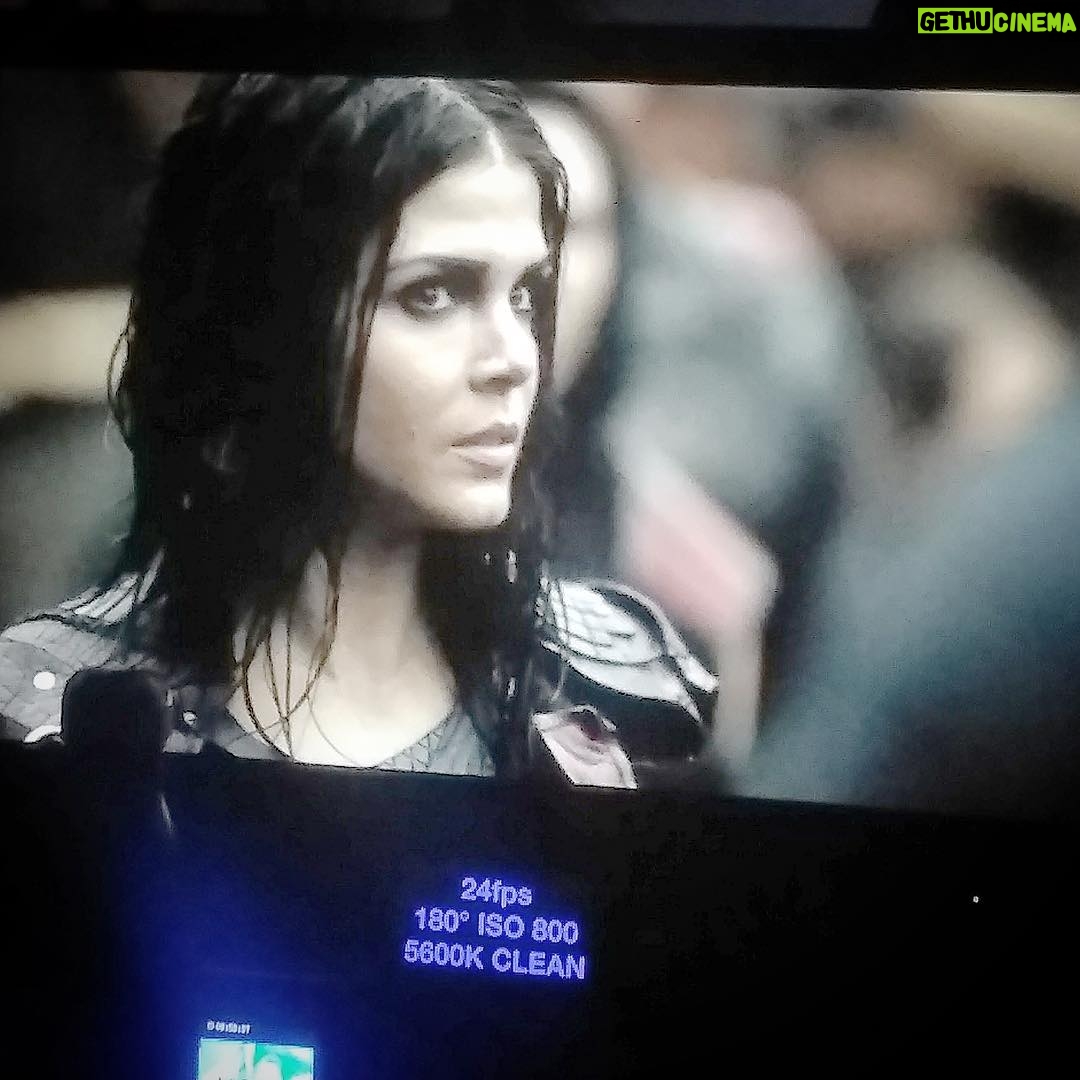 Marie Avgeropoulos Instagram - ....when I told an impatient Octavia the Season 5 premiere of #the100 isn’t until April 24th .... #the100season5 @cw_the100 @thecw @warnerbrosentertainment #trailercomingsoon