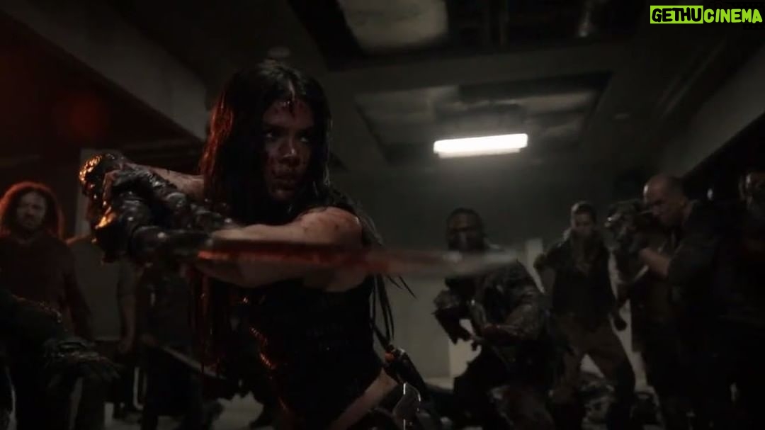 Marie Avgeropoulos Instagram - Over the past 6 seasons thanks to @virtuemarshall @kimmy_chiang and team Octavia’s sword has been an extension of her right hand & mine. Got a few new tricks up my sleeve for upcoming projects! #warrior #warnerbrothersentertainment #the100 #octavia #strongwomen @thecw @cw_the100
