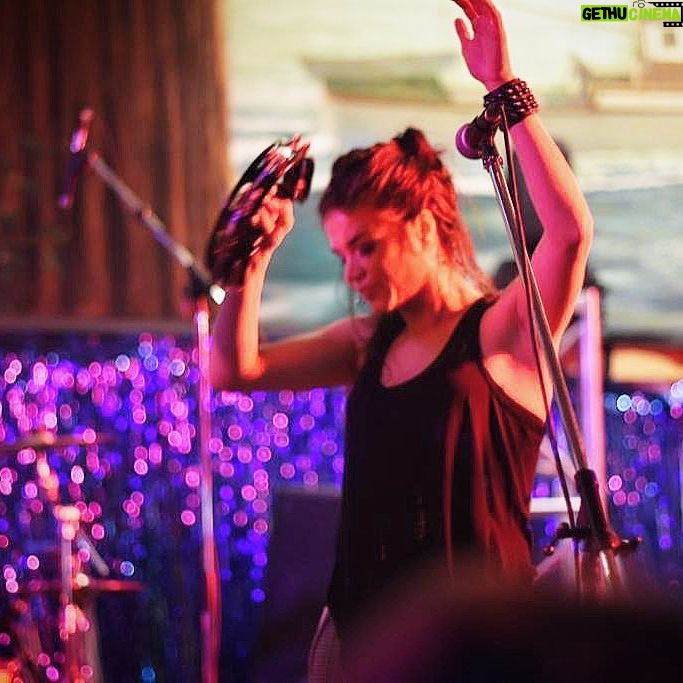 Marie Avgeropoulos Instagram - For me jamming is always a why not question โฆ ๐ต๐ฅ๐ธ๐ค๐ถ๐ชwhat are your fave songs to throw down ? . . . . . . . . #music #musicislife #jam #together #passion
