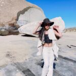 Marie Avgeropoulos Instagram – Desert daze. 🌵 #joshuatree #giantrock