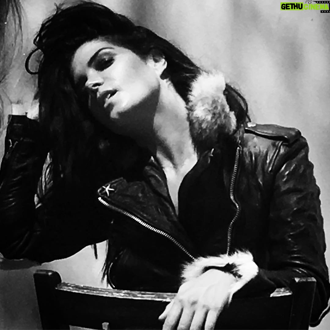 Marie Avgeropoulos Instagram - 🖤 @christianmarc @3020designerresale @rierasmussen @novakaplan @sarahfuhrman @garymantoosh