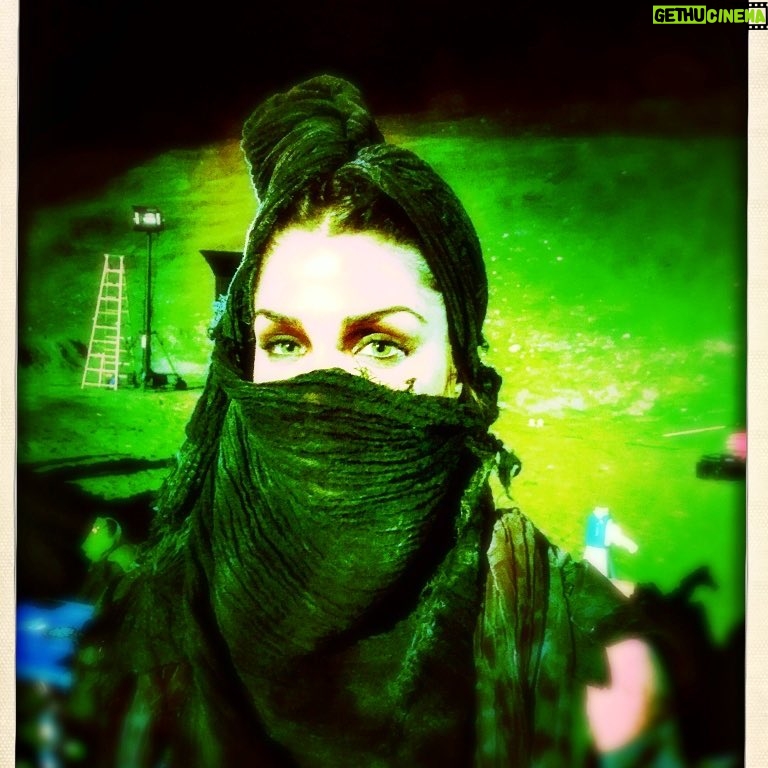 Marie Avgeropoulos Instagram - Behind the scenes shot, shifting sands #the100 ......because sand in your mouth is crunchy . #yuck